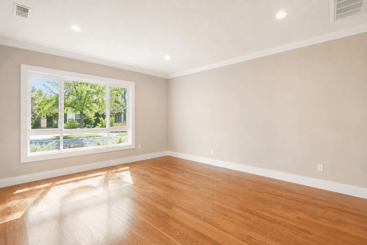 Move-out cleaning before and after
